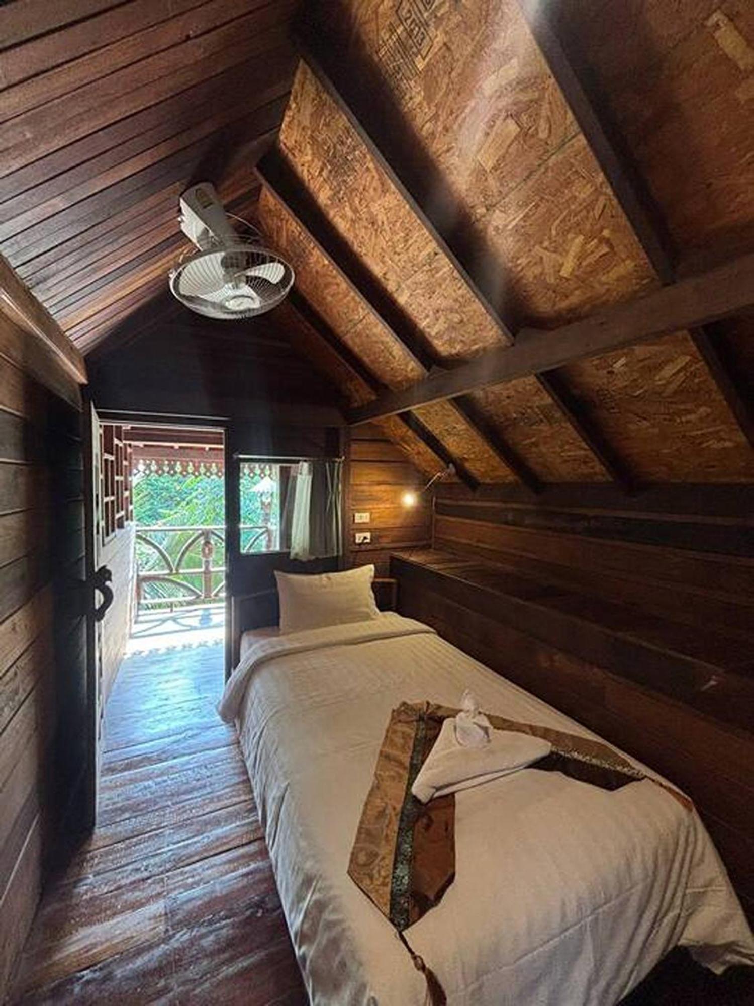 Boutique Village Hotel Ao Nang Exterior photo