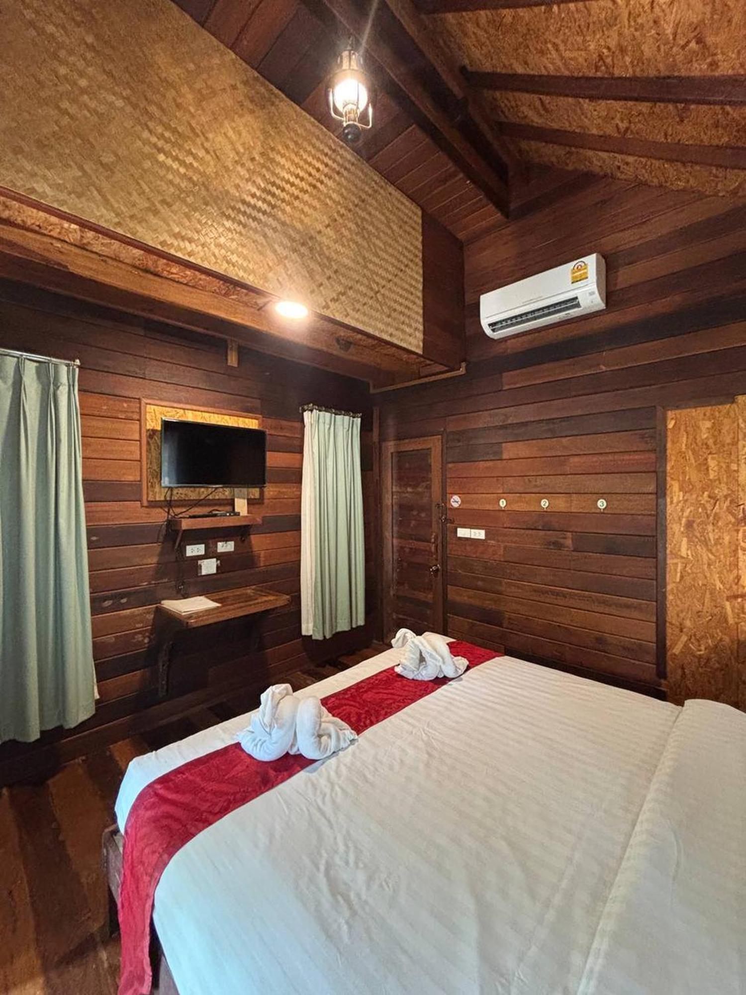 Boutique Village Hotel Ao Nang Exterior photo